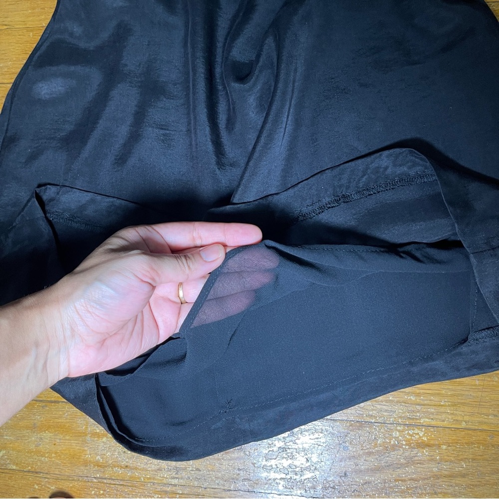 SATIN EFFECT PLEATED DRESS - size Large - Picture 6 of 14